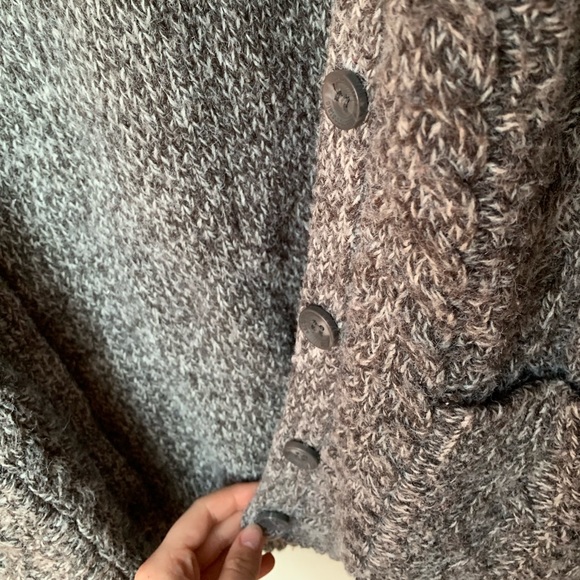 Aeropostale Wool Knot Sweater - Picture 3 of 3